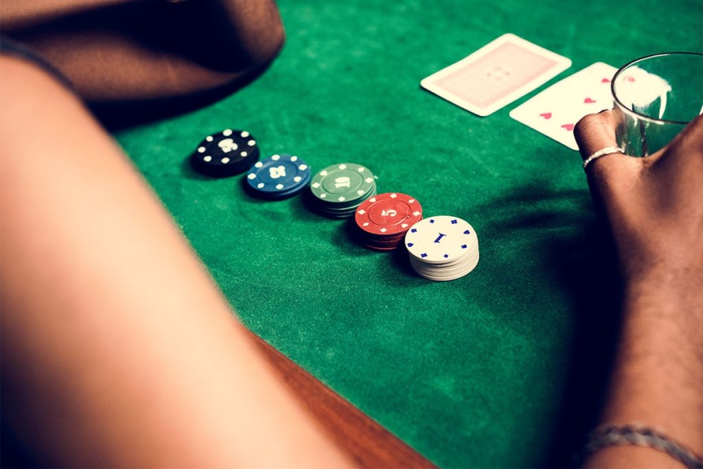 Poker não é um jogo de azar