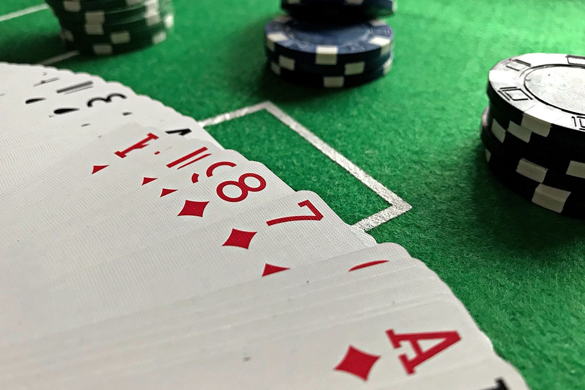 Entenda o fold equity no poker