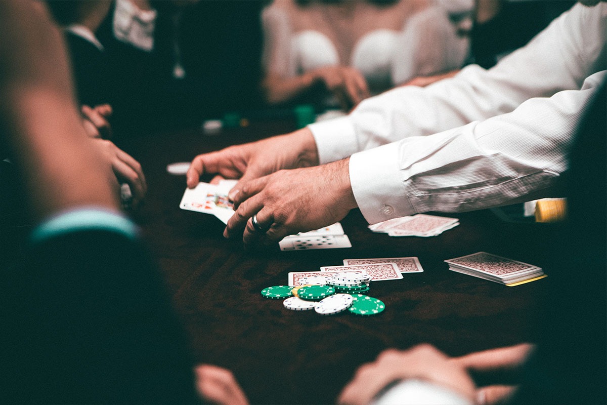 Os tipos de apostas no poker