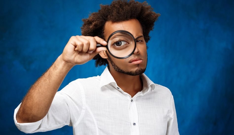 Como analisar seus oponentes no poker-min